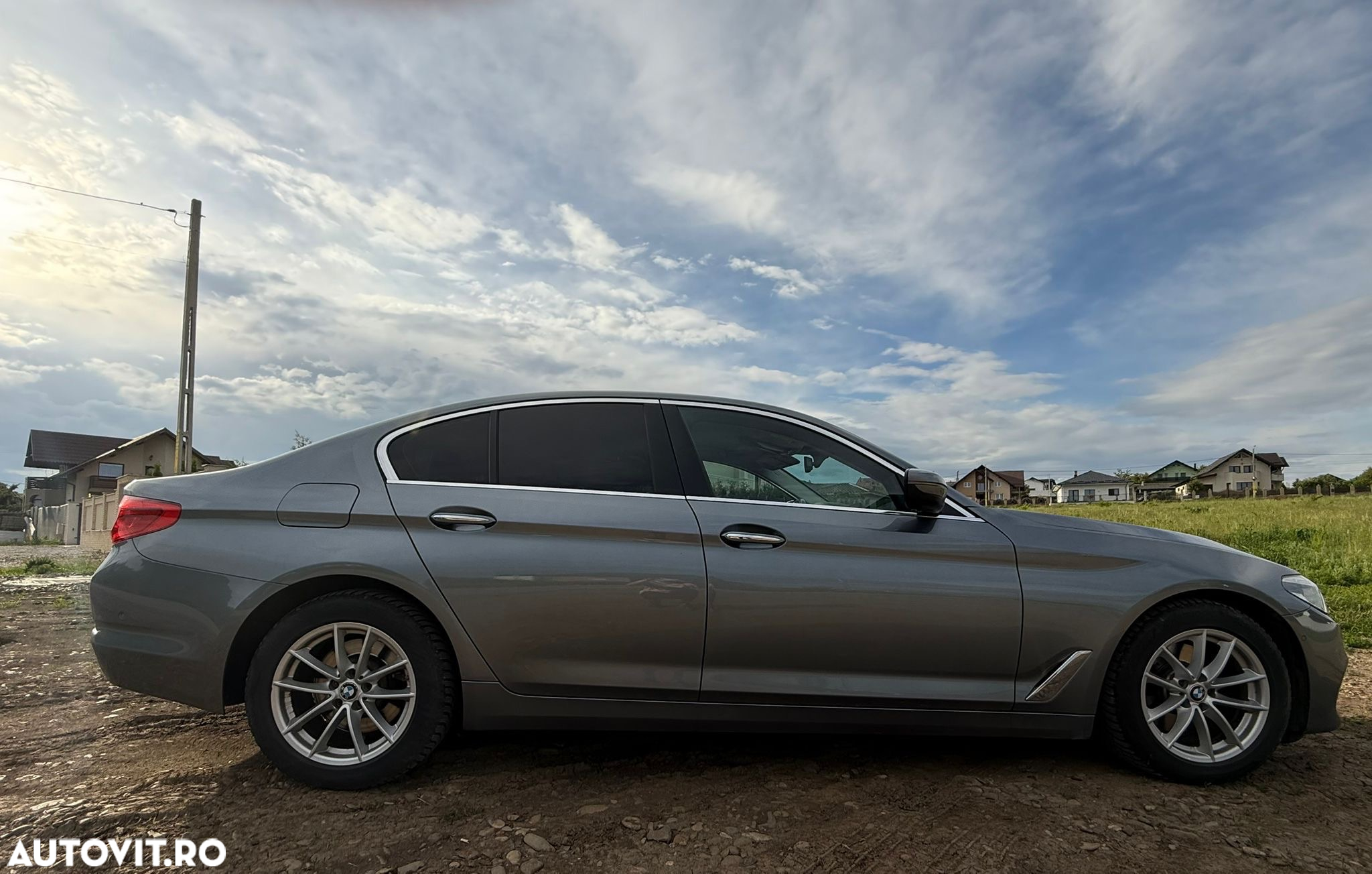 BMW Seria 5 520d AT - 3