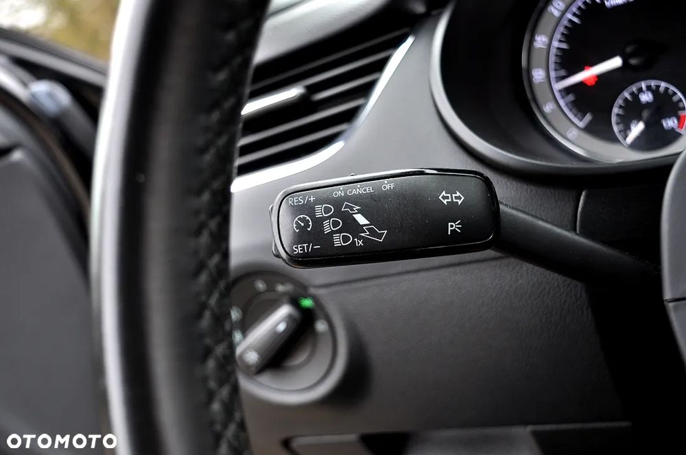 Skoda Octavia 1.6 TDI Premium Edition - 31