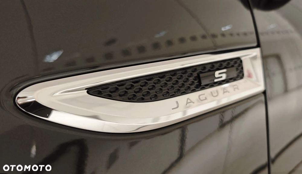 Jaguar E-Pace 2.0 i4D AWD S - 20