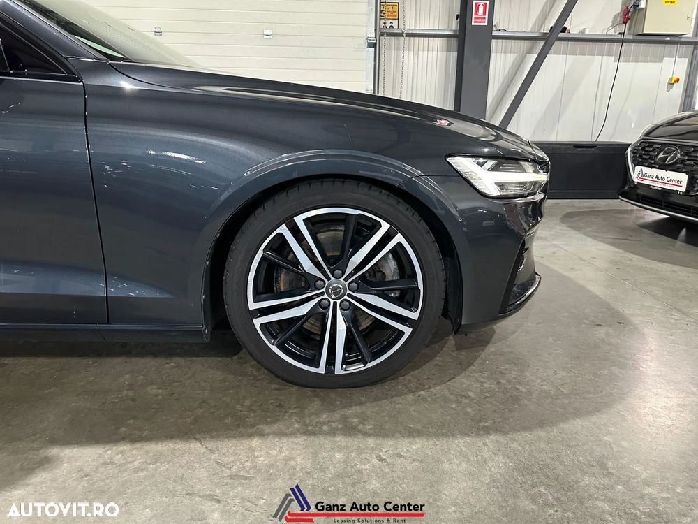 Volvo S60 T5 R-Design - 33