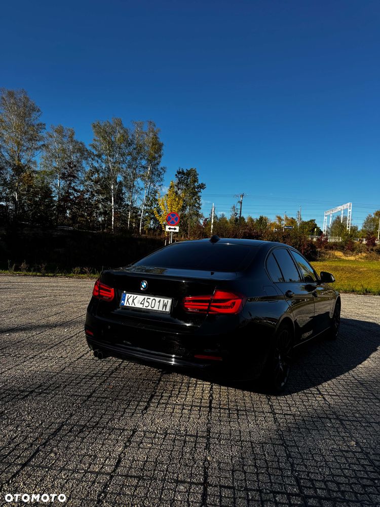 BMW 328I 2016 photo 3