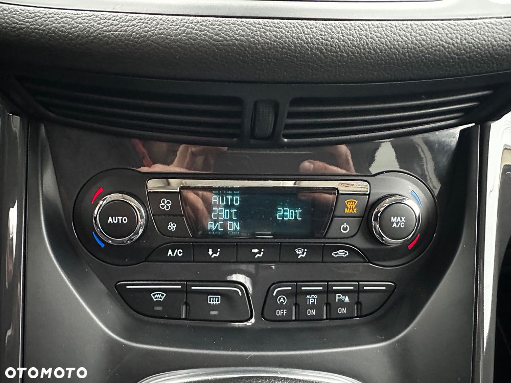 Ford Kuga 2.0 TDCi 2x4 Individual - 30