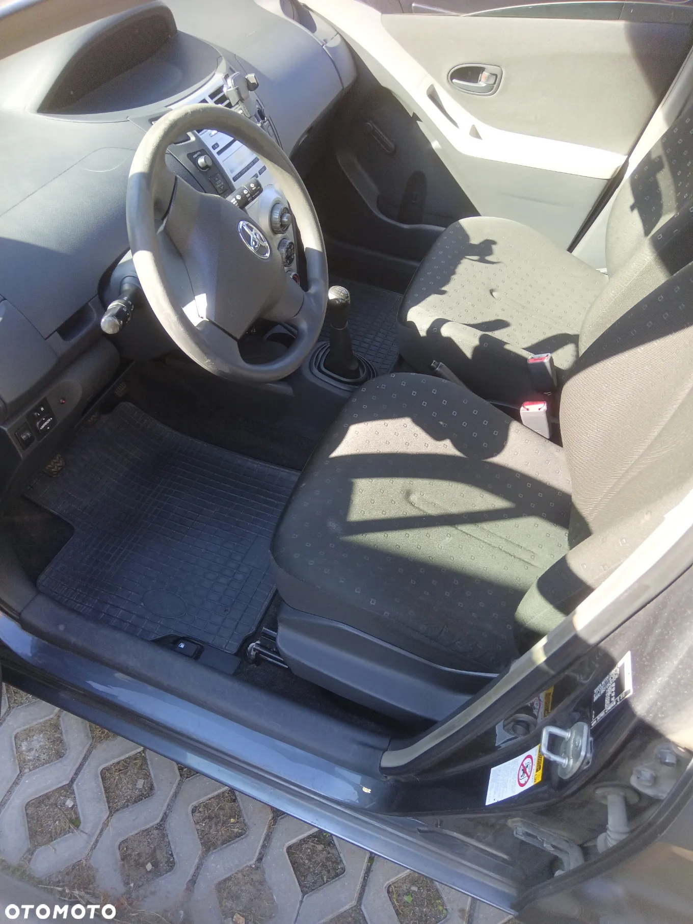 Toyota Yaris 1.3 Luna - 12