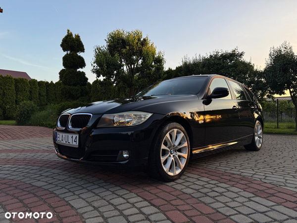 BMW Seria 3 318i Touring