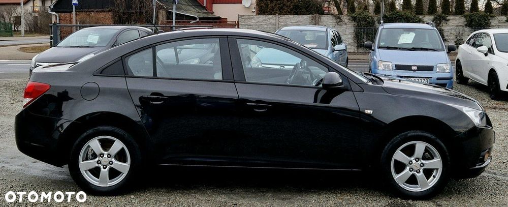 Chevrolet Cruze - 22