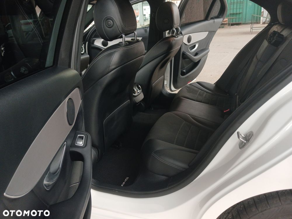 Mercedes-Benz Klasa C 180 d 9G-TRONIC AMG Line - 26