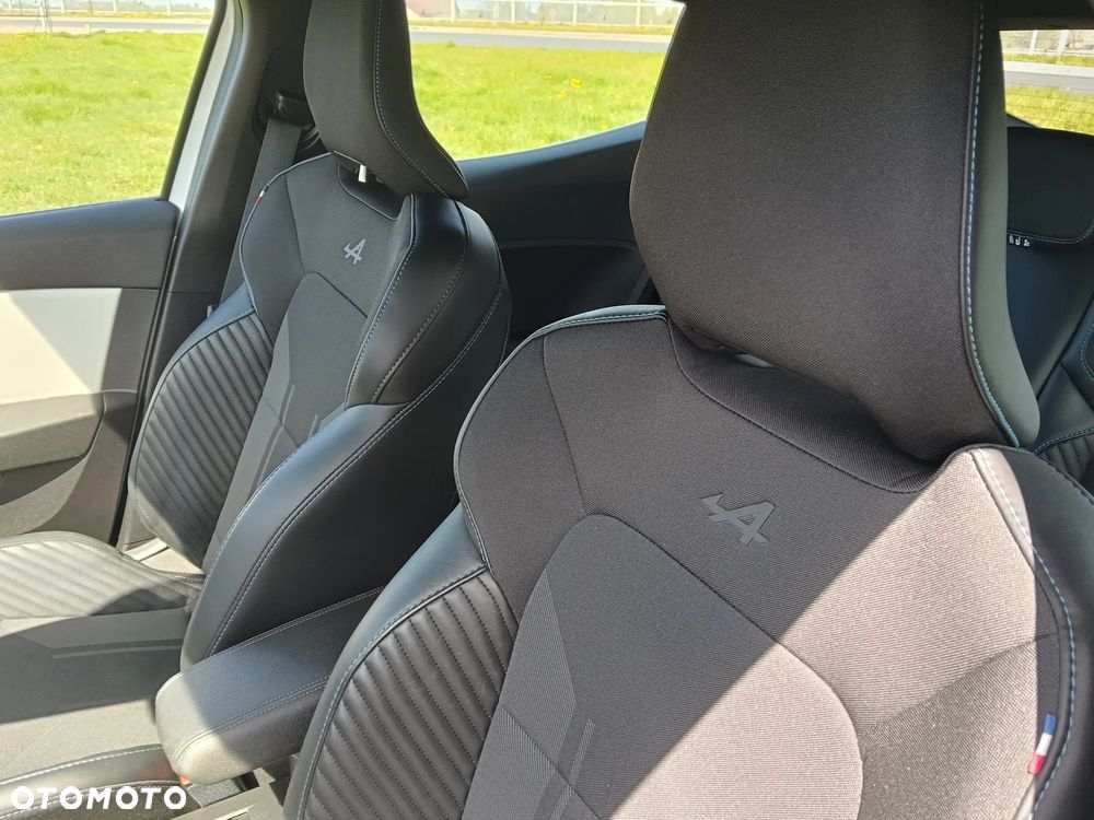 Renault Clio E-TECH 140 EXPERIENCE - 32
