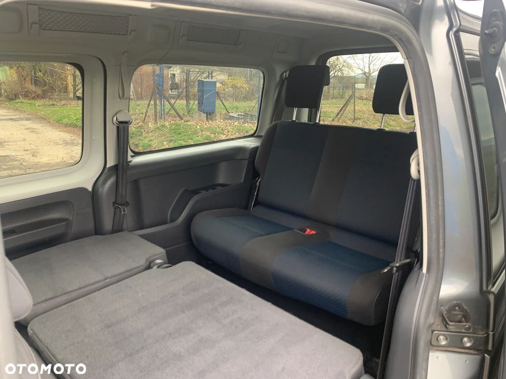 Volkswagen Caddy - 12