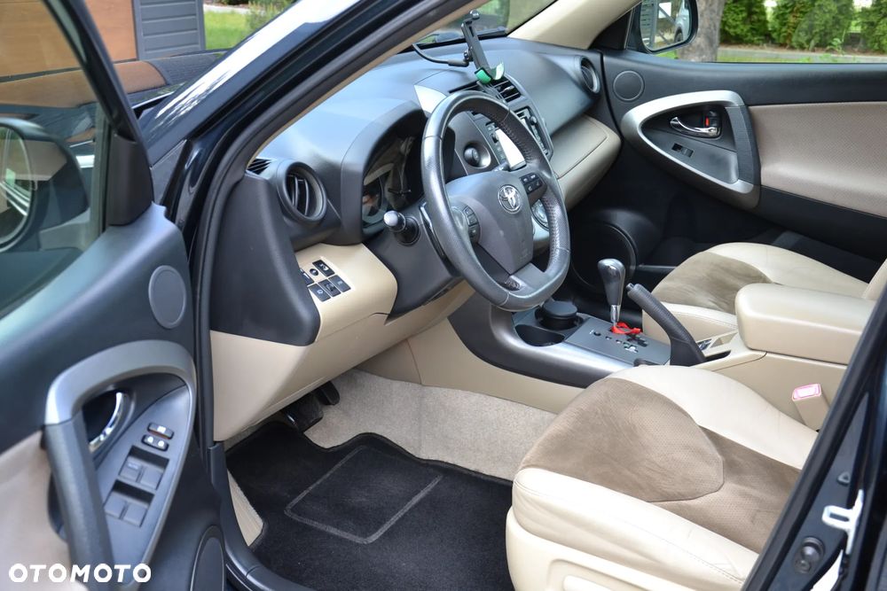 Toyota RAV4 2.0 VVT-i Premium MS - 9
