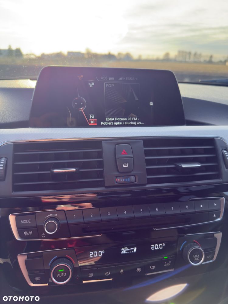 BMW Seria 3 318d Edition M Sport Shadow - 34
