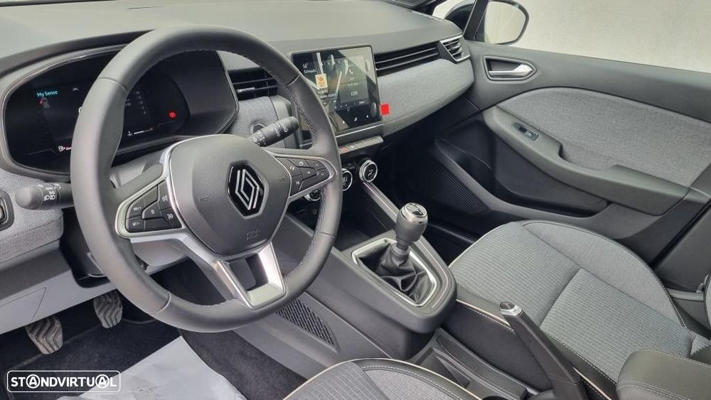 Renault Clio 1.0 TCe Techno Bi-Fuel - 10