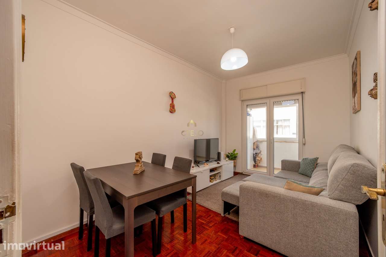 Apartamento T2 central em Sacavém - Grande imagem: 5/36