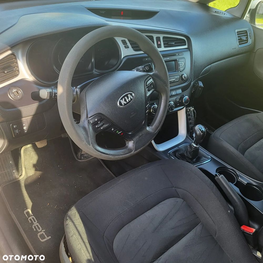 Kia Ceed 1.4 CRDi M - 13