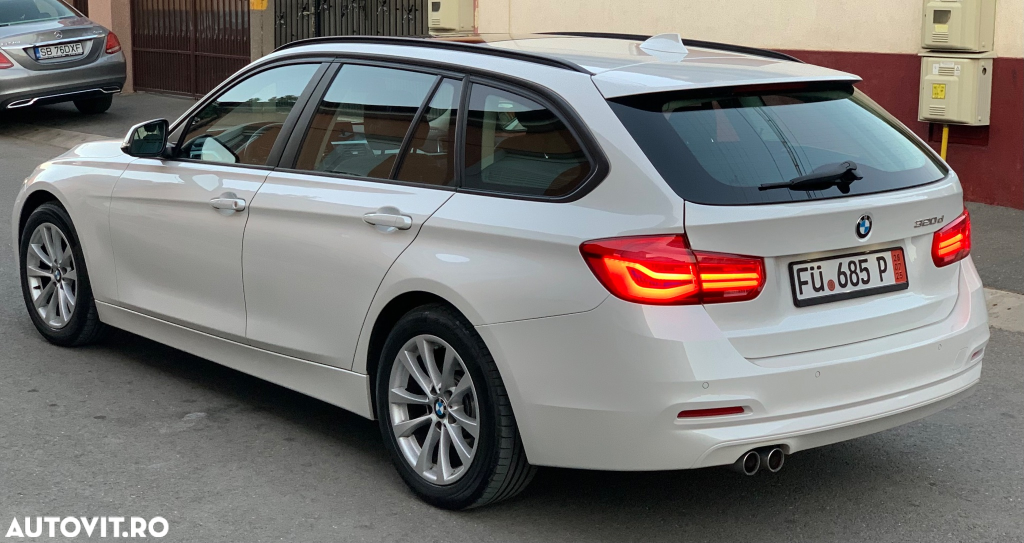 BMW Seria 3 320d Touring Aut. Advantage - 7
