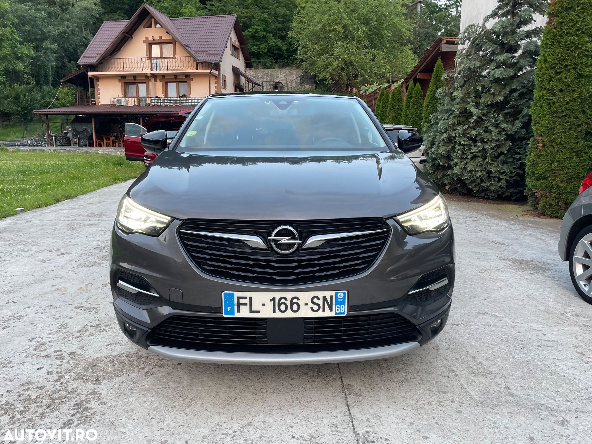 Opel Grandland X 2.0 START/STOP Aut. Design Line - 1