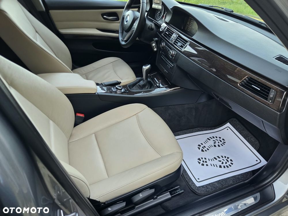 BMW Seria 3 318d - 14