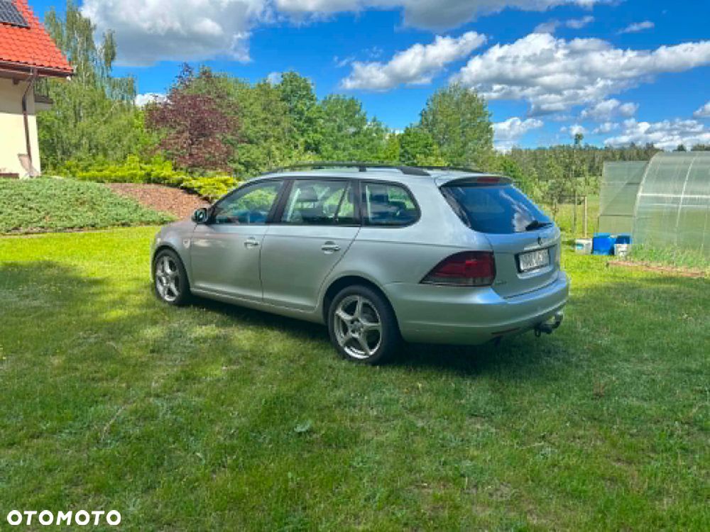 Volkswagen Golf - 4