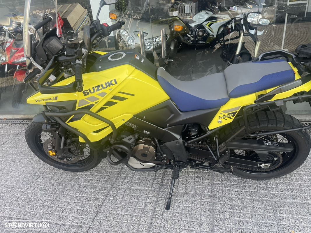 Suzuki DL 1050 - 7