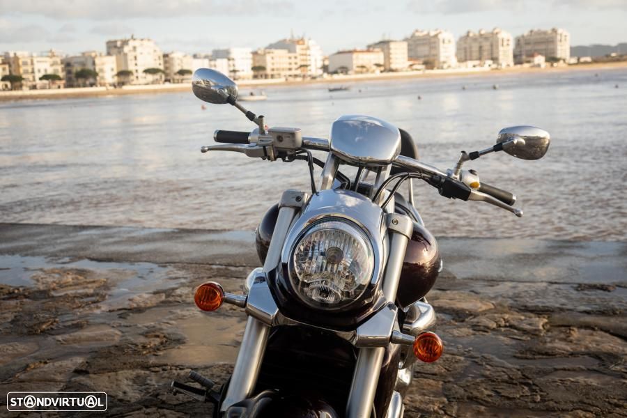 Suzuki Intruder - 23