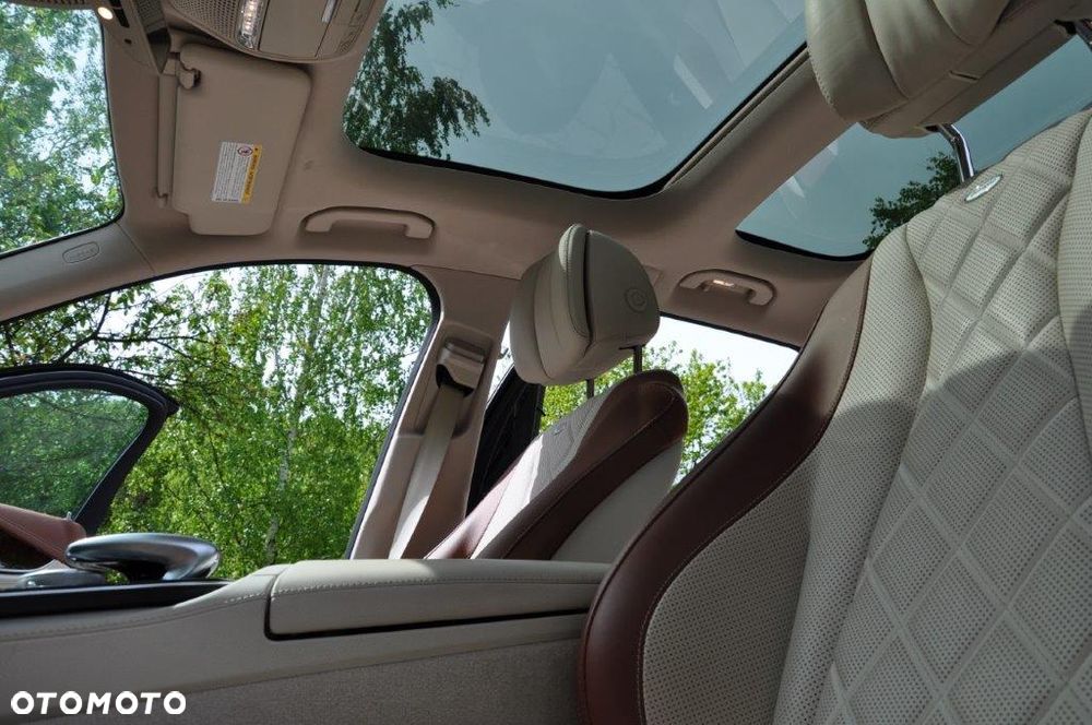 Mercedes-Benz Klasa E 400 4Matic 9G-TRONIC Exclusive - 3