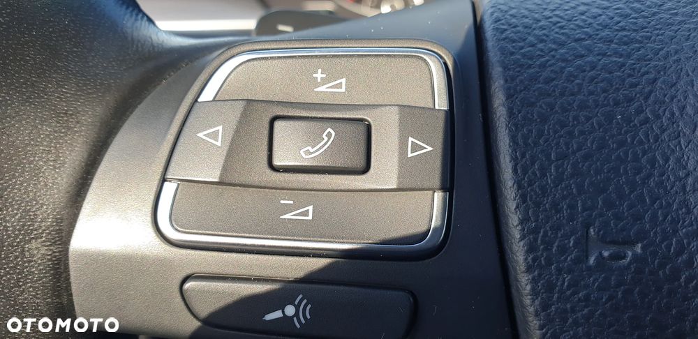 Volkswagen Passat Variant 2.0 TDI DSG BlueMotion Technology Exclusive - 30