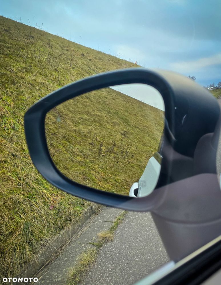 Chrysler Pacifica - 22