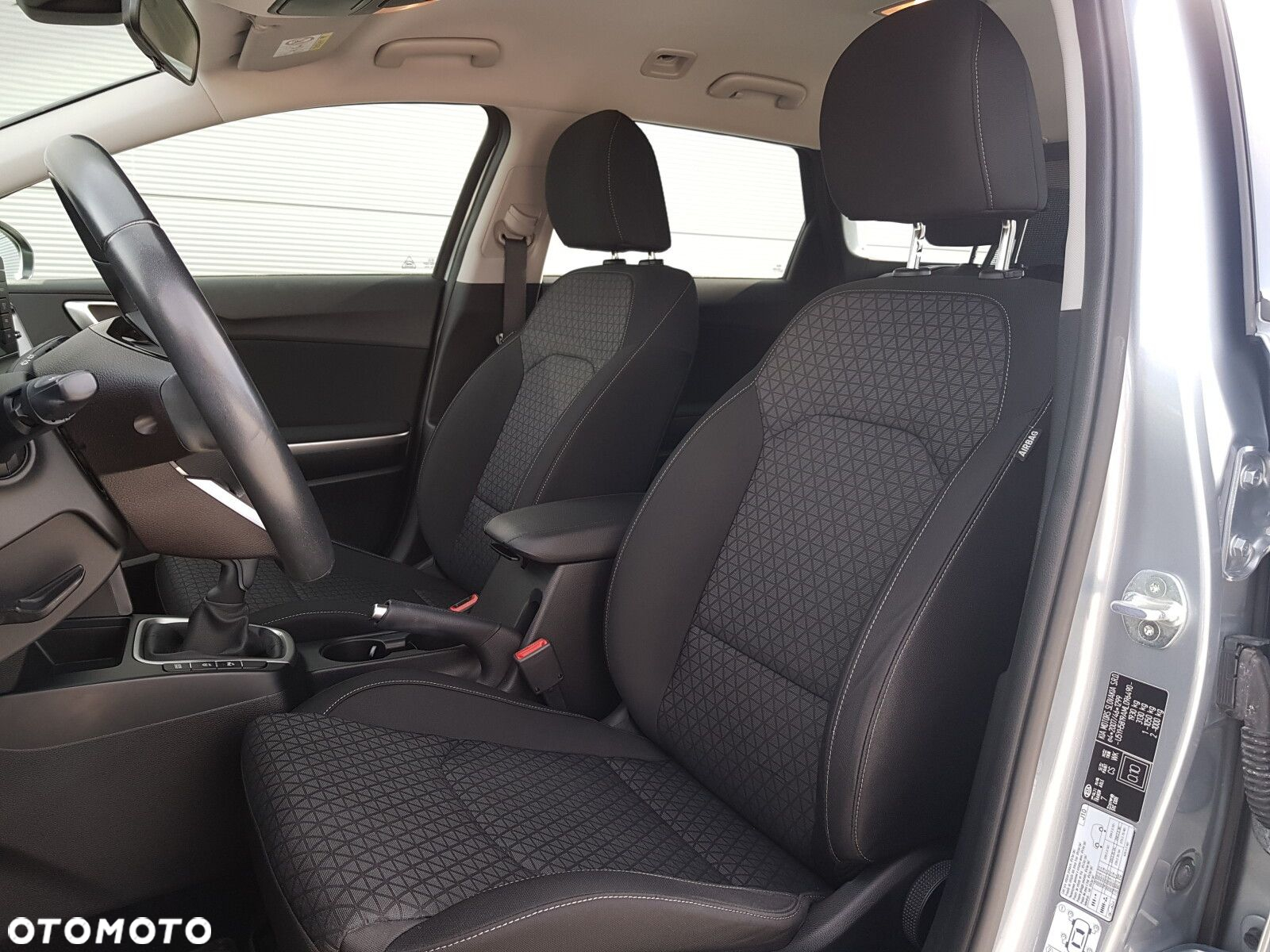 Kia Ceed 1.6 CRDi mHEV M - 17