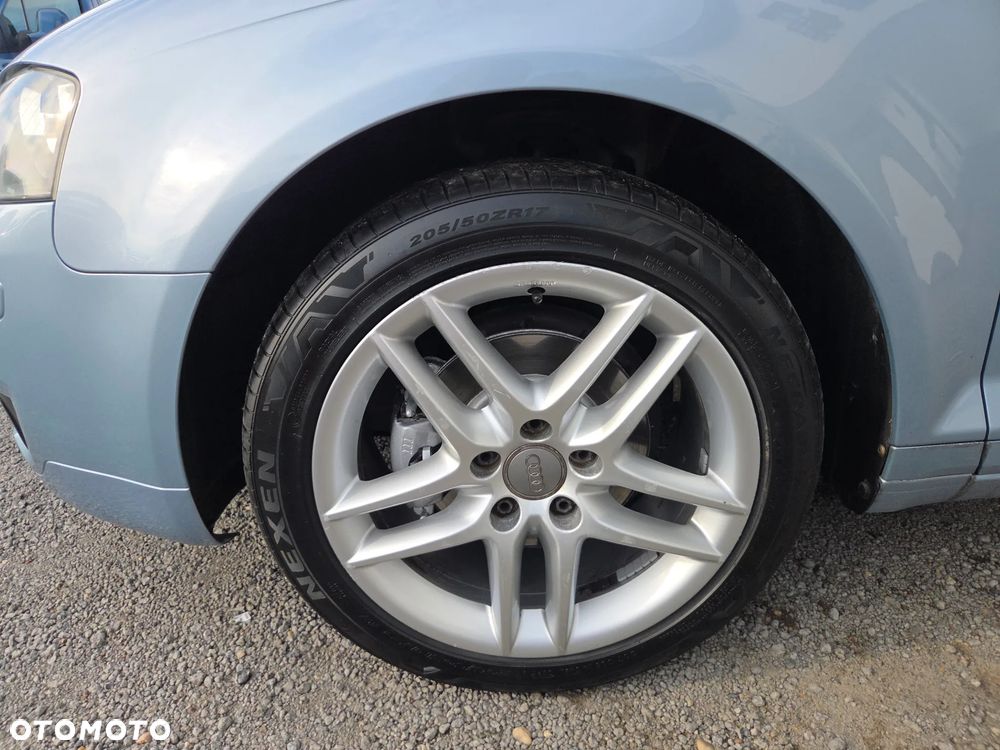 Audi A3 Sportback 1.6 Ambiente - 19