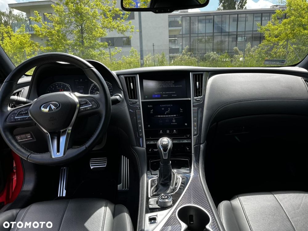 Infiniti Q60 - 15