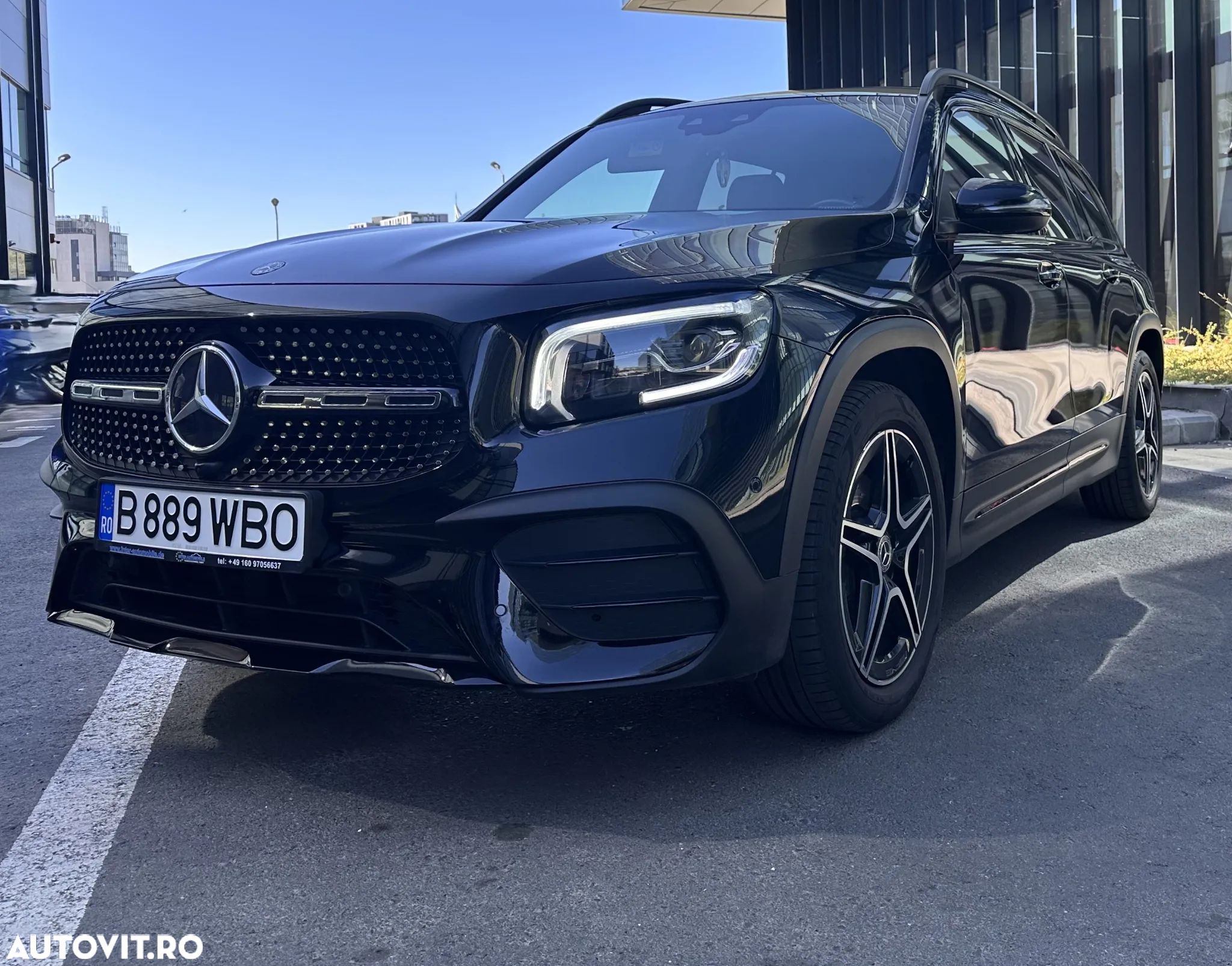 Mercedes-Benz GLB - 1