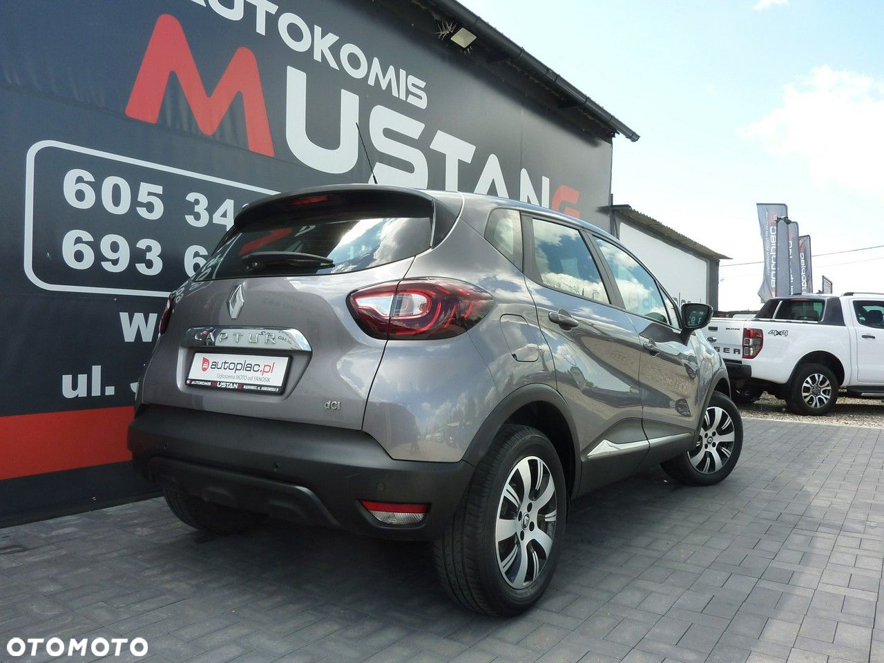 Renault Captur - 4