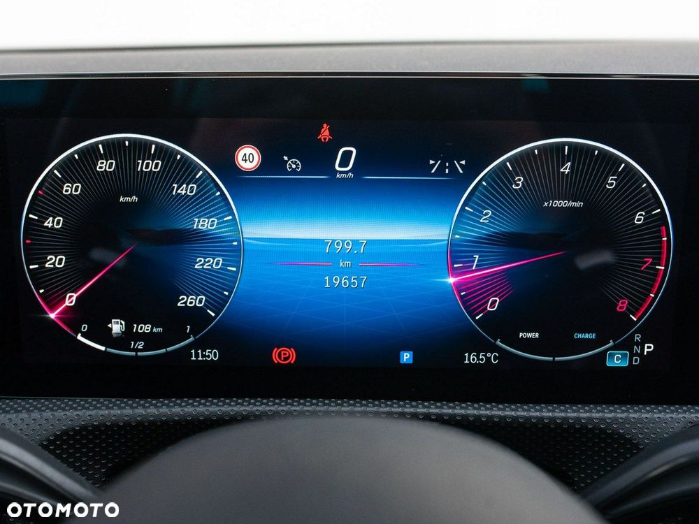 Mercedes-Benz CLA 200 mHEV 7G-DCT - 15