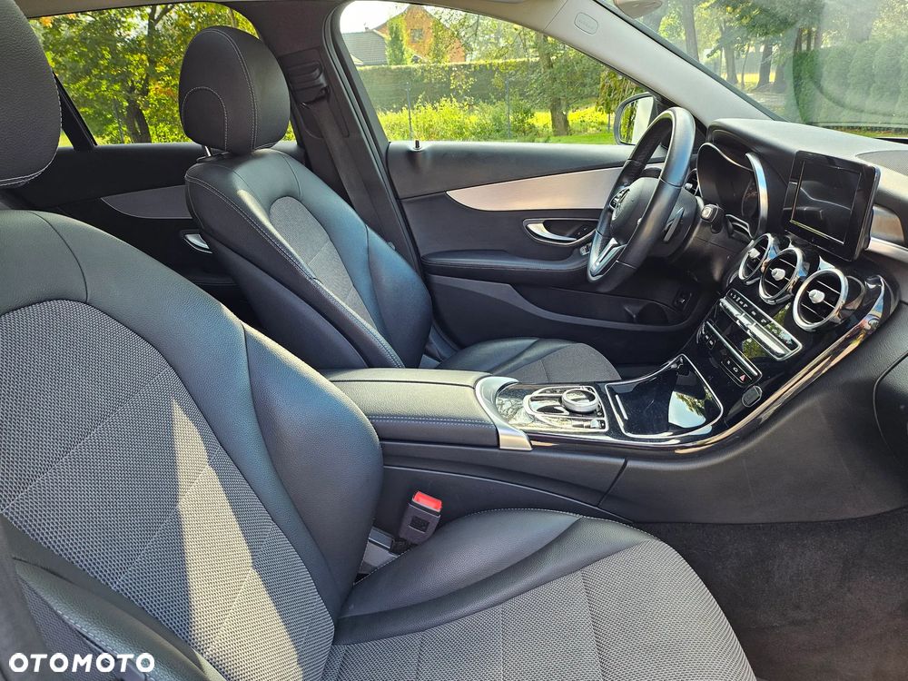 Mercedes-Benz Klasa C 200 d T 9G-TRONIC AMG Line - 34