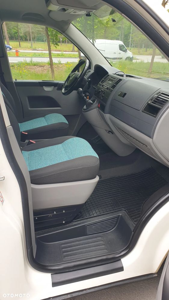 Volkswagen Transporter Caravelle Kurz (5.Si.) - 27