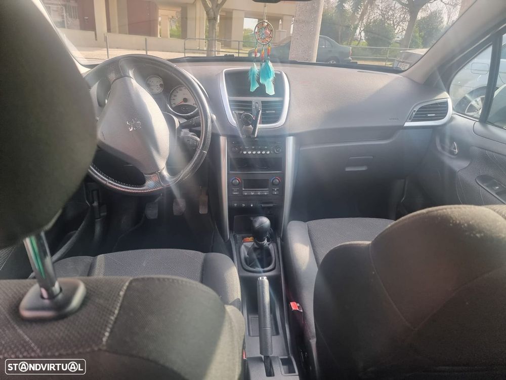Peugeot 207 1.6 THP 16V GT - 4