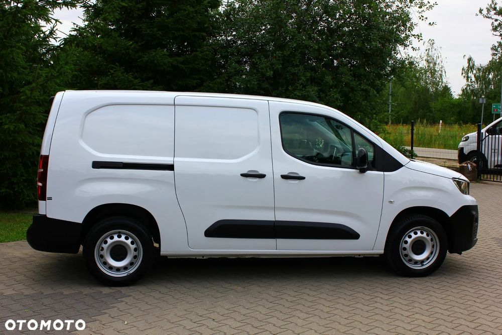 Peugeot PARTNER 1.5HDI 130KM AUTOMAT 8 BIEGÓW LONG DŁUGI 3 OSOBOWY PERFEKT AUTO NAVIGACJA KAMERY,ASYSTENTY,VF23% - 21
