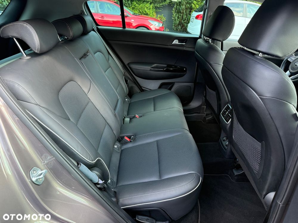 Kia Sportage 1.6 GDI 2WD Dream-Team Edition - 11