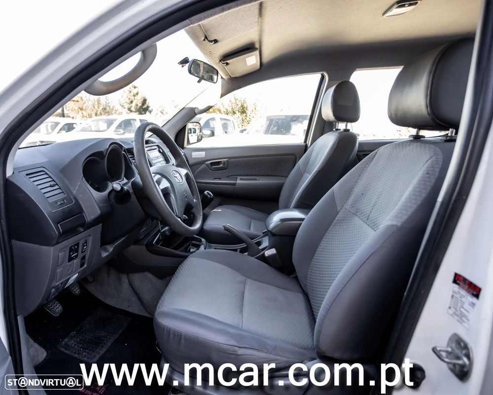 Toyota Hilux 2.5 D-4D 4WD CD - 13