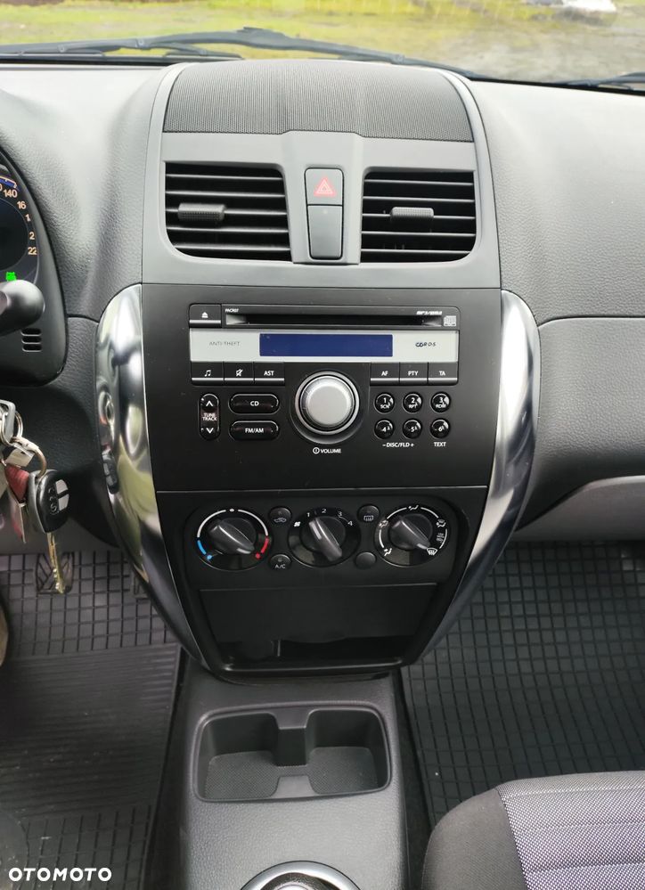 Suzuki SX4 1.6 VVT 4x4 Comfort - 23