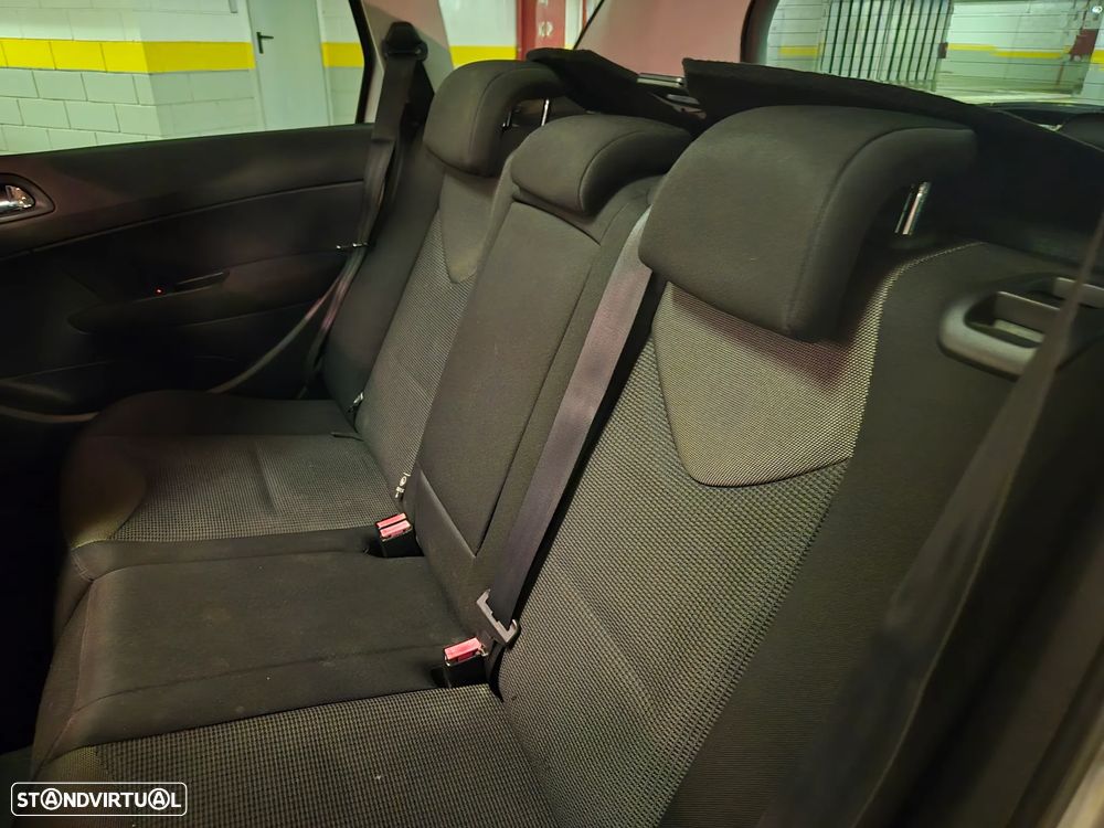 Peugeot 308 SW 1.6 HDi Sport CVM6 - 19