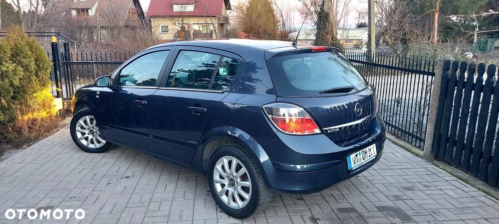 Opel Astra 1.8 Edition Plus - 16