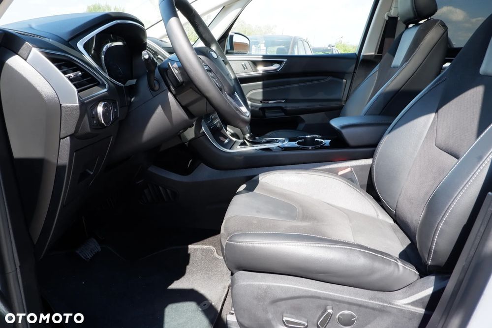 Ford S-Max 2.0 TDCi 4WD Titanium PowerShift - 29