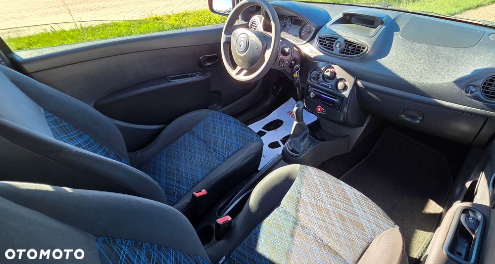 Renault Clio 1.2 16V Authentique - 5