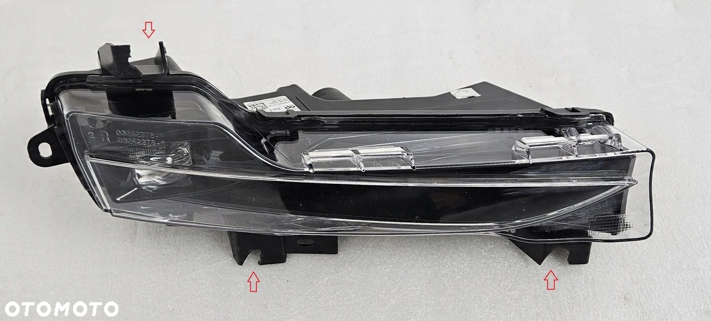 HALOGEN DRL LED HIGH PRAWY TESLA MODEL Y 2020- - 3