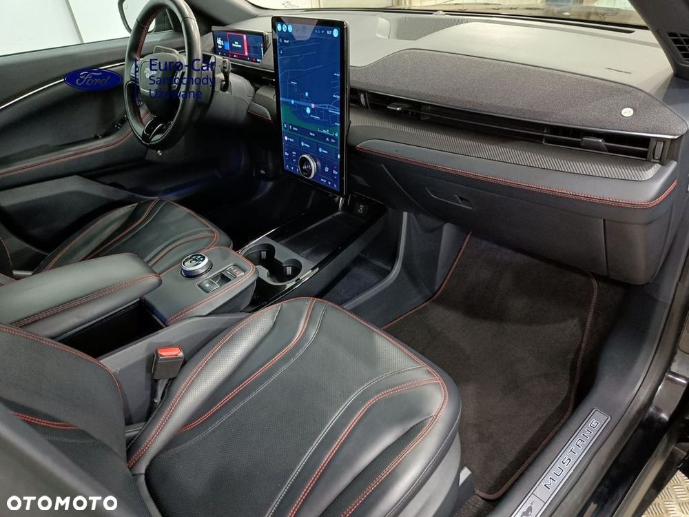 Ford Mustang Mach-E 98kWh AWD Premium - 12