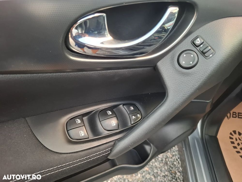 Nissan Qashqai 1.5 DCI Start/Stop N-Connecta - 26