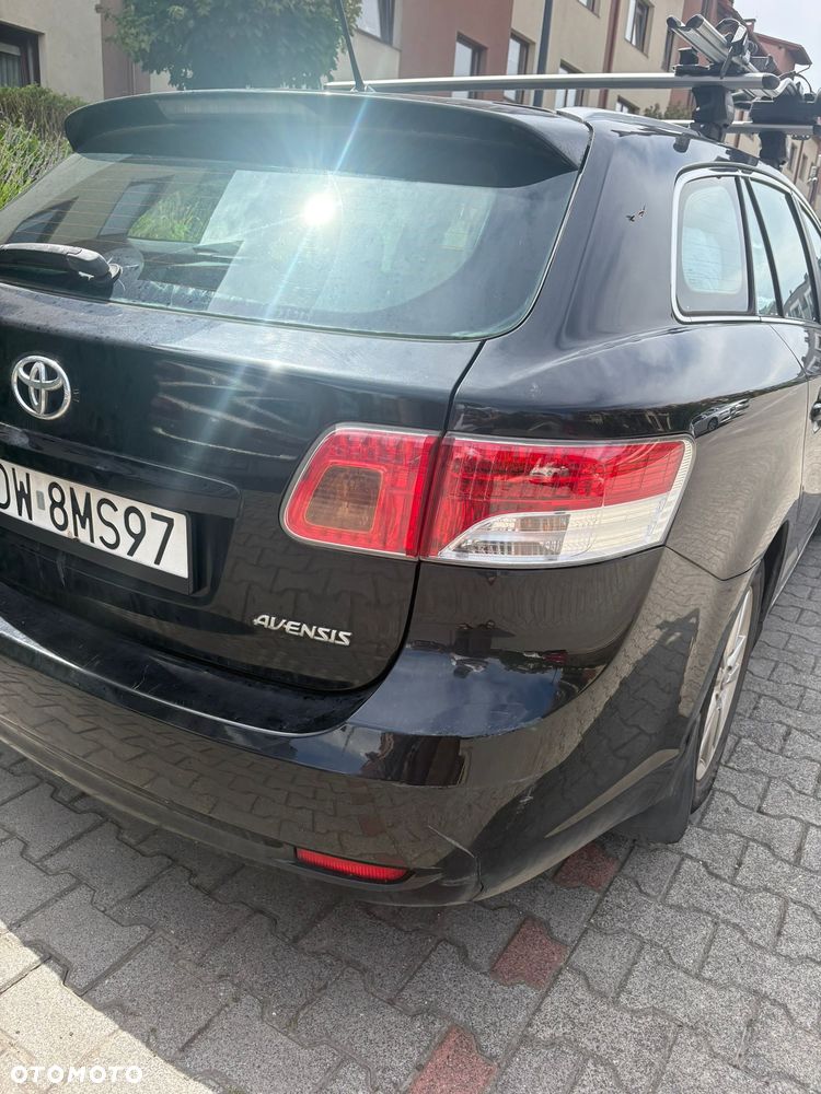 Toyota Avensis 1.8 Sol - 4