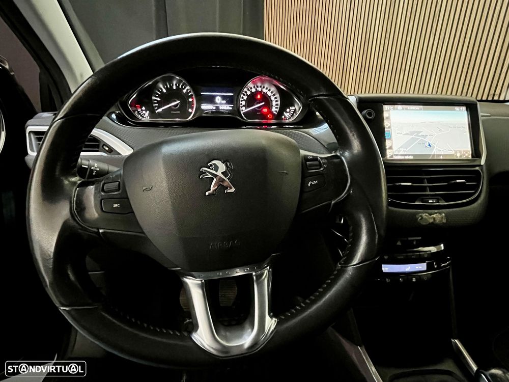 Peugeot 2008 1.6 BlueHDi Style - 9