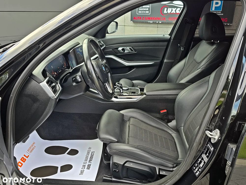 BMW Seria 3 320d xDrive Sport - 14