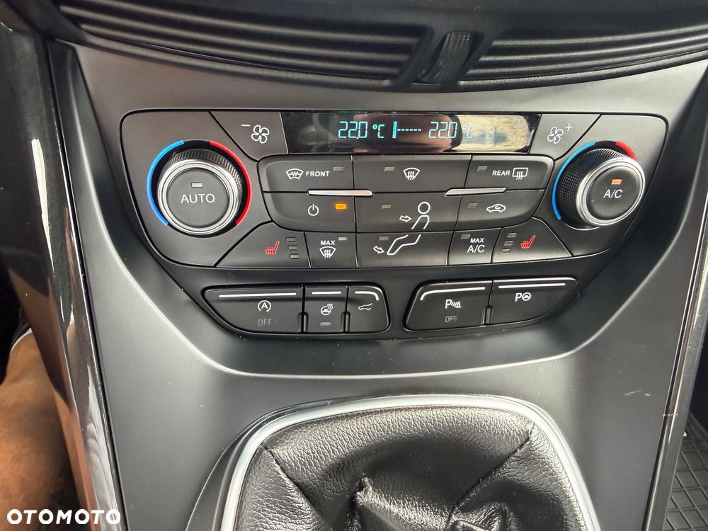 Ford Kuga 2.0 TDCi 4x2 ST-Line - 27